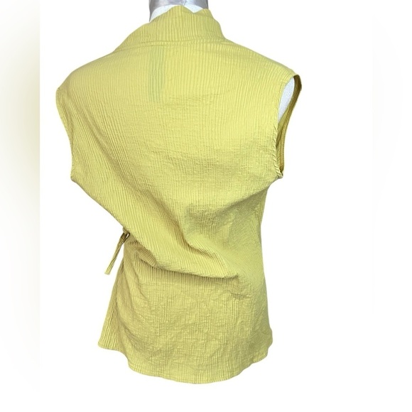 Marla Wynne Yellow Stretch Wrap Top Sz M - Picture 4 of 10